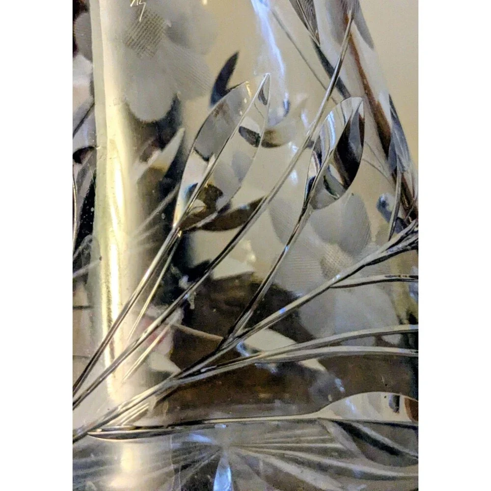 Antique Cut Glass Crystal Water Pitcher Intaglio Daisy Flower Leaf 8.5